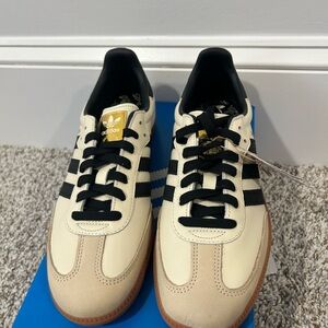 Adidas Women’s Beige and Black Sneakers